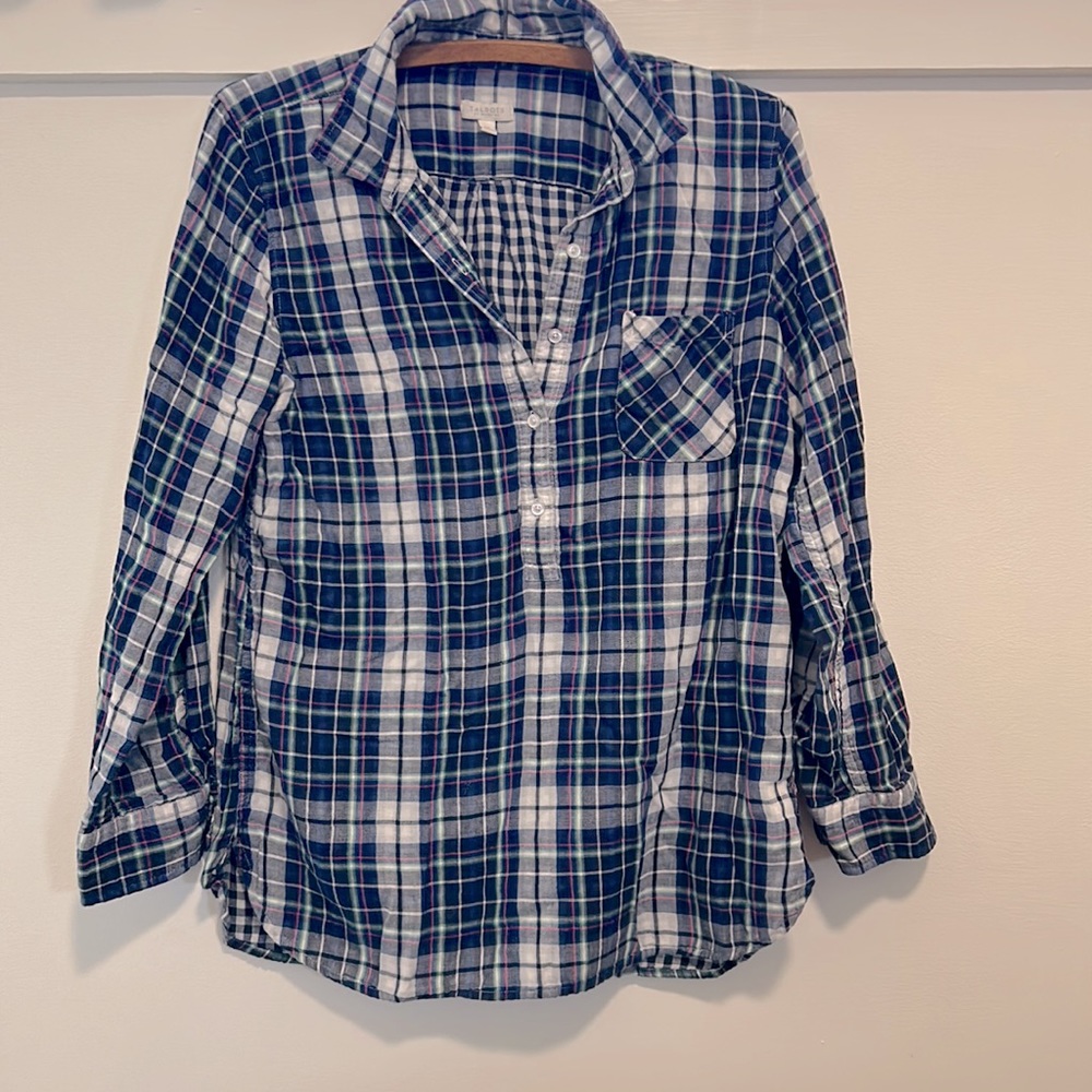 Talbots plaid Henley style shirt. Size MP